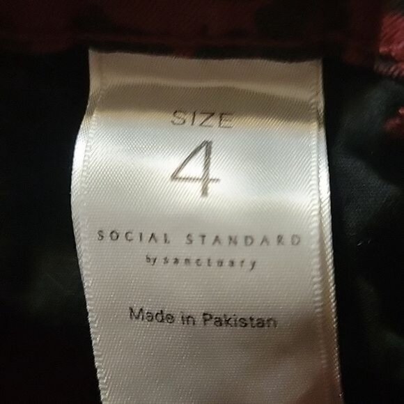 SOCIAL STANDARD by Sanctuary Animal Print 4 sexy mobwife skinny pants Retro‎ y2k - Picture 5 of 5